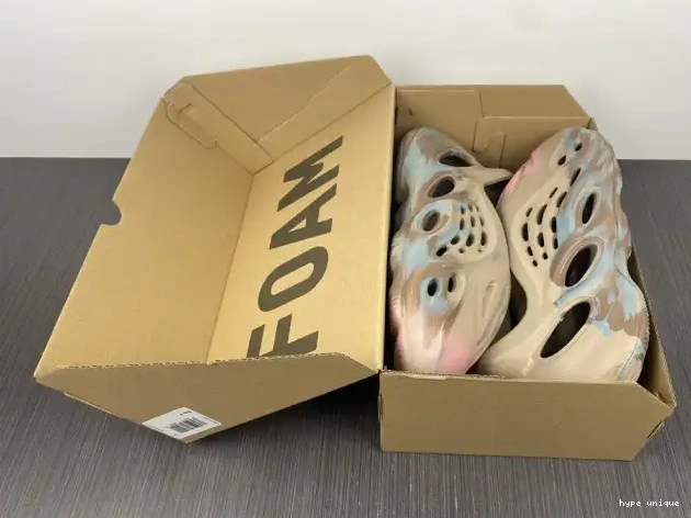 hype GY3969 Yeezy Adidas Runner Foam 0519